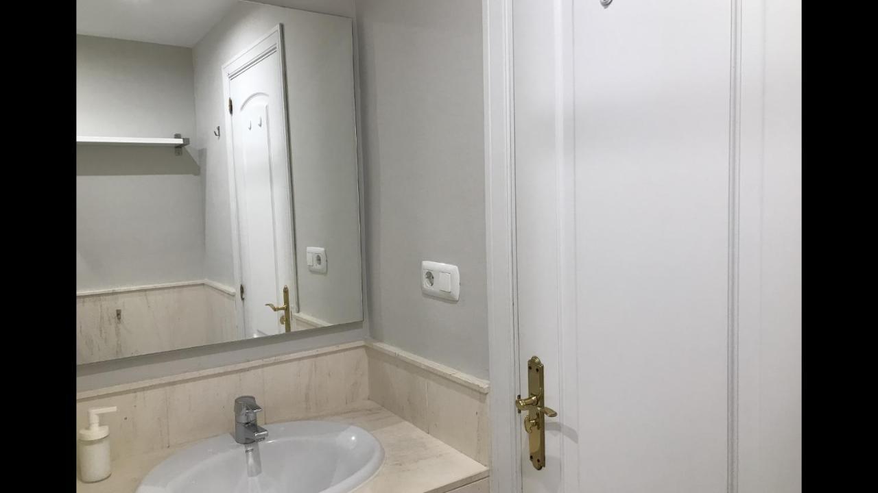 Sitio de Calahonda Mi Capricho 3-5 Beachfront- Apartment With Sea Views In Costa Del Sol מראה חיצוני תמונה